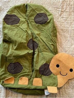 Lambs & Ivy Kids Green Turtle Hanging Laundry/Linen Bag- 2 black stains on back